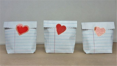 爱心手工纸艺DIY制作的创意收纳包装袋