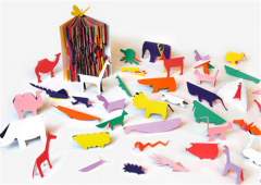 纸艺手工DIY制作的各种颜色的小动物掌上动物园