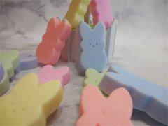糖果色的手工复活节小兔子手工皂创意作品